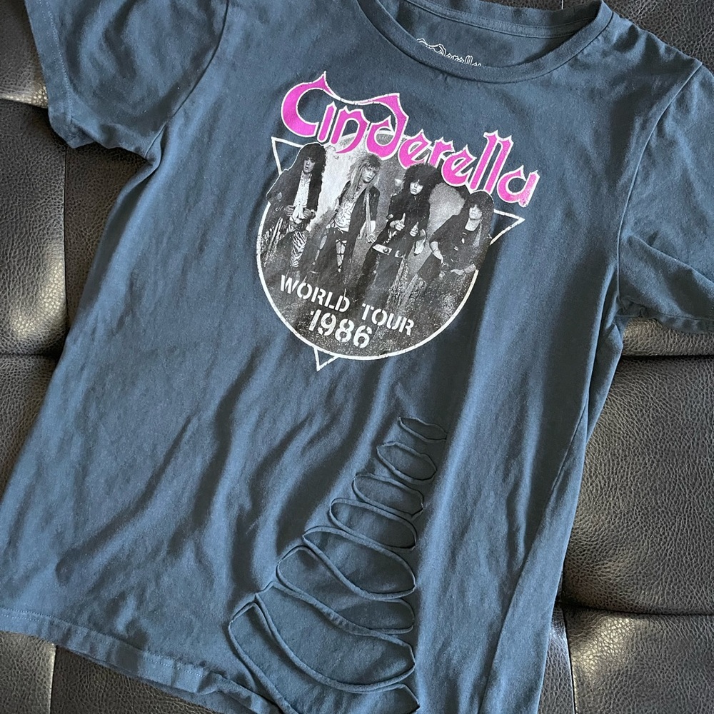 Cinderella World Tour 1986 t-shirt